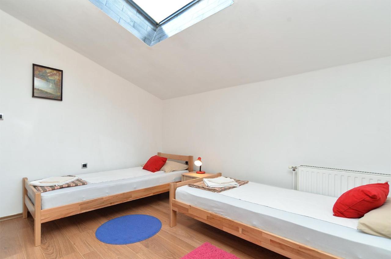 Apartment With A Parking Space Stinjan, - 20816