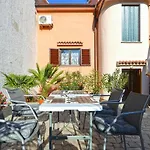 Apartments With A Parking Space Stinjan, Pula - 20816