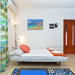 Apartments With A Parking Space Stinjan, Pula - 20816