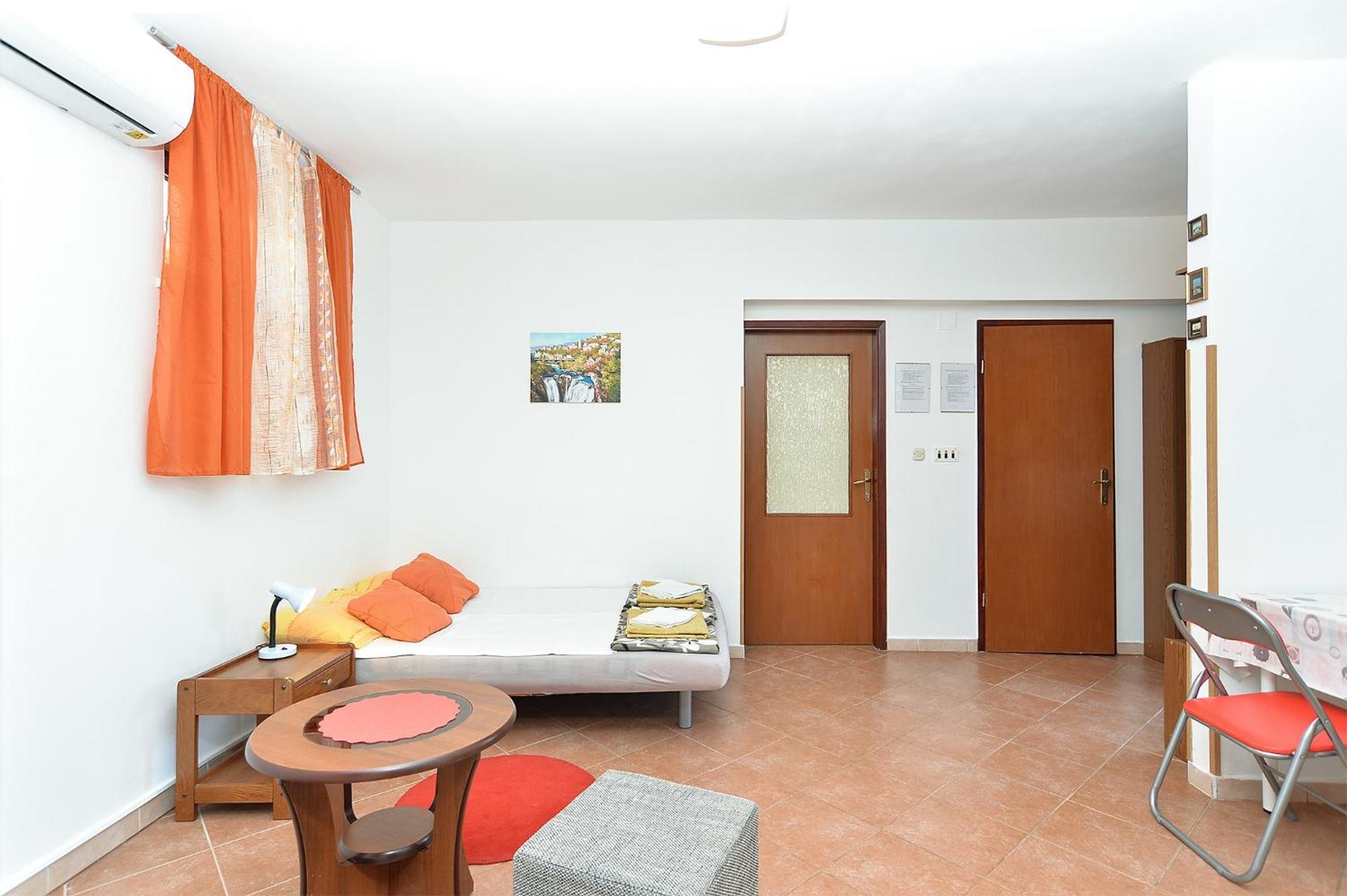 Apartman With A Parking Space Stinjan, - 20816 Pula