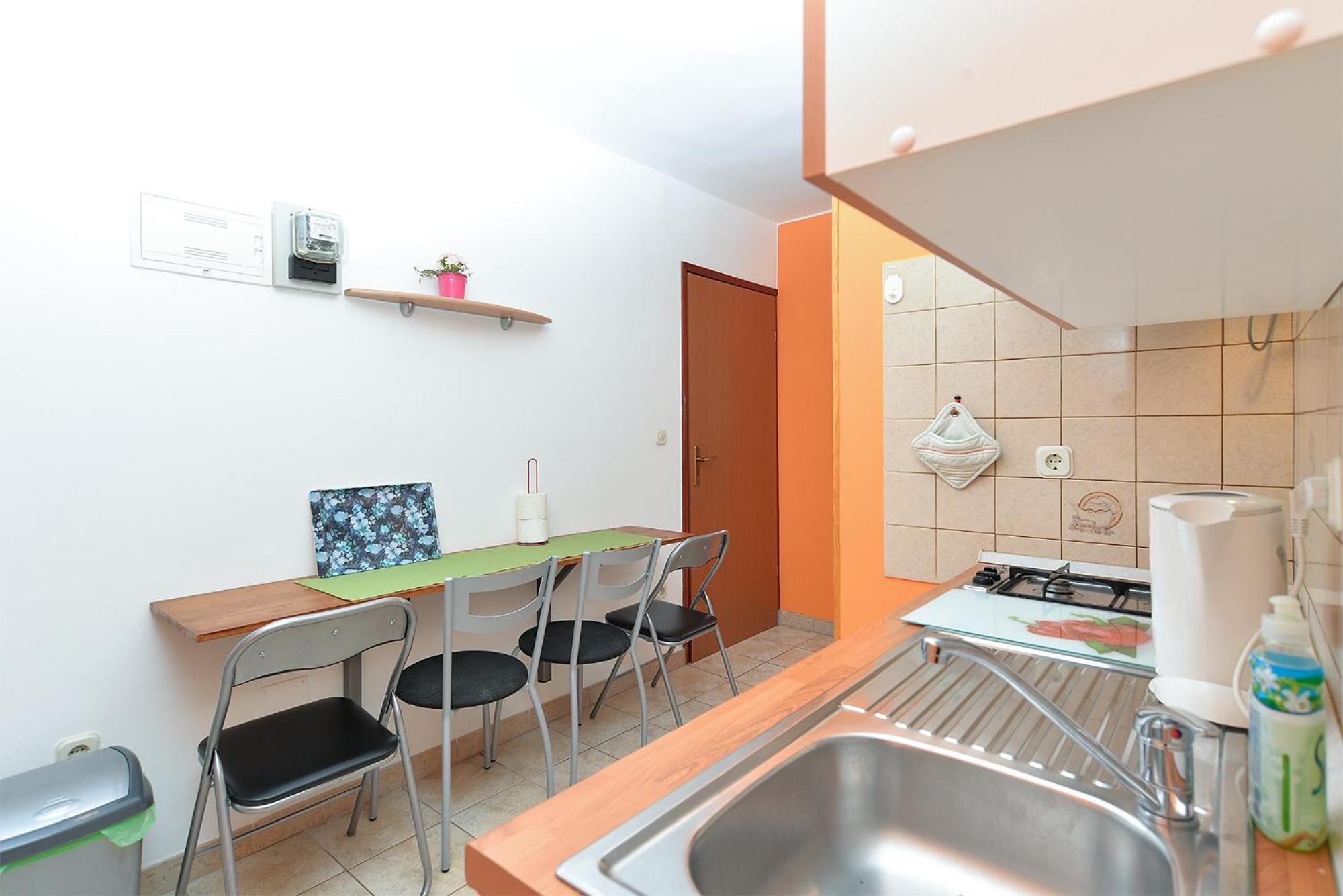Apartman With A Parking Space Stinjan, - 20816 Pula